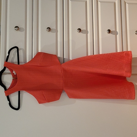 Club Monaco Coral CutOut Dress - Picture 5 of 7